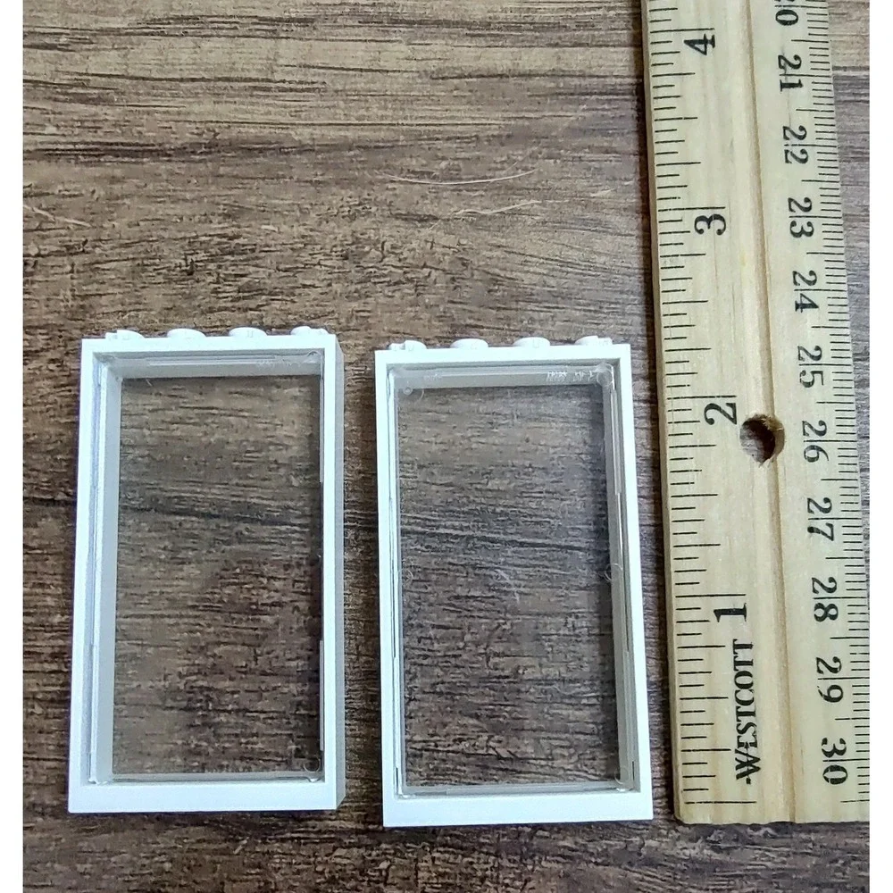 LEGO White Window Frame with Clear Glass Replacement Piece Set Of 2